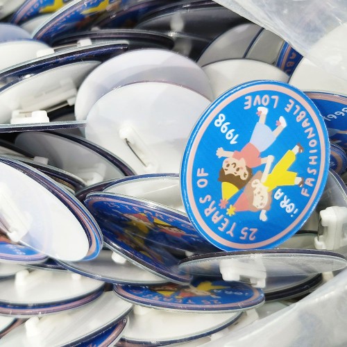 Hot Sale Acrylic Lapel Pins Personalized Custom Logo Printed Badge Hat Pin