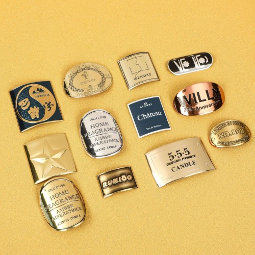 Custom Designed Zinc Alloy Medallion 3D Metal Tag Curved Shape Metal Badge for Bottle and Mugs