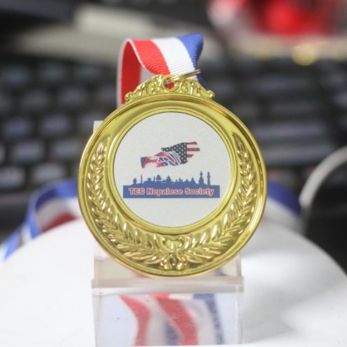 Basketball Football Running Sports Award Zinc Alloy Metal Medal with Customized Logo Printed on the Center
